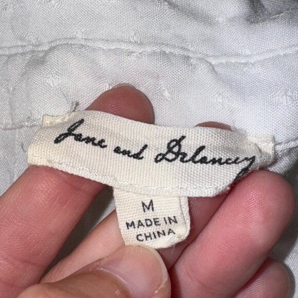 White Button-Down Peplum Top – Short Sleeve - Picture 6 of 8